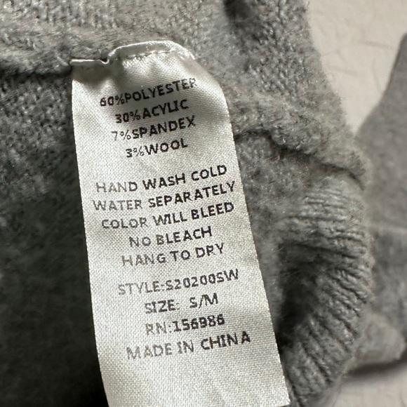 Idem ditto  star sweater intentionally pilled ￼grey cream wool - Picture 2 of 6